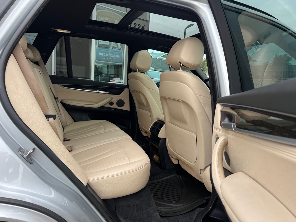 Photo 17 of this BMW X5