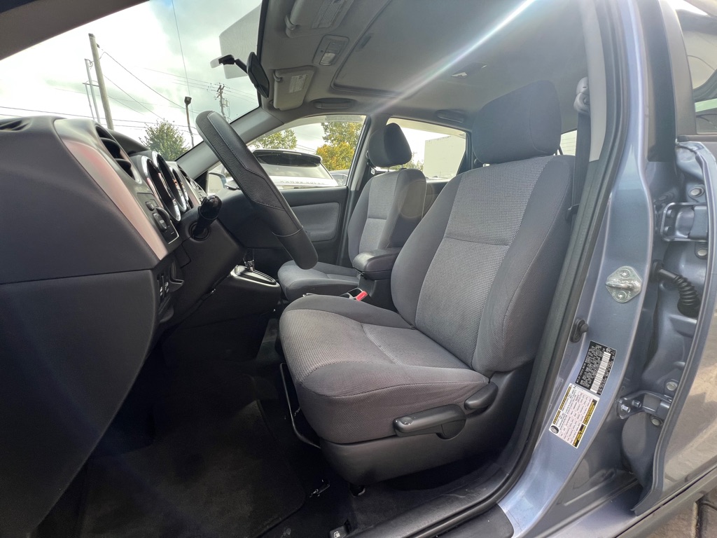 Photo 12 of this TOYOTA MATRIX