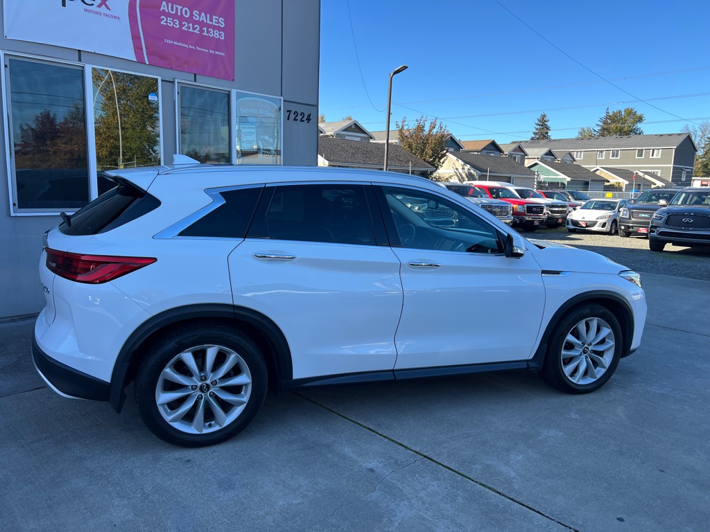Photo 8 of this INFINITI QX50