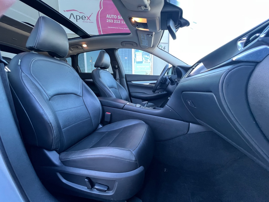Photo 20 of this INFINITI QX50