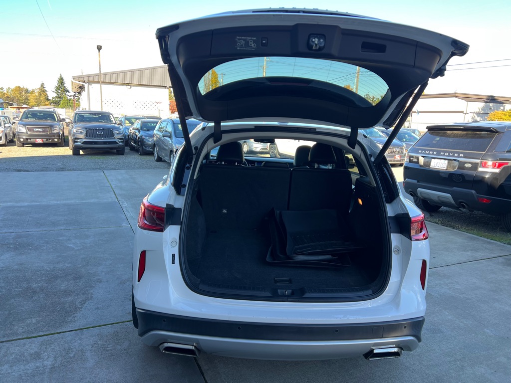 Photo 16 of this INFINITI QX50