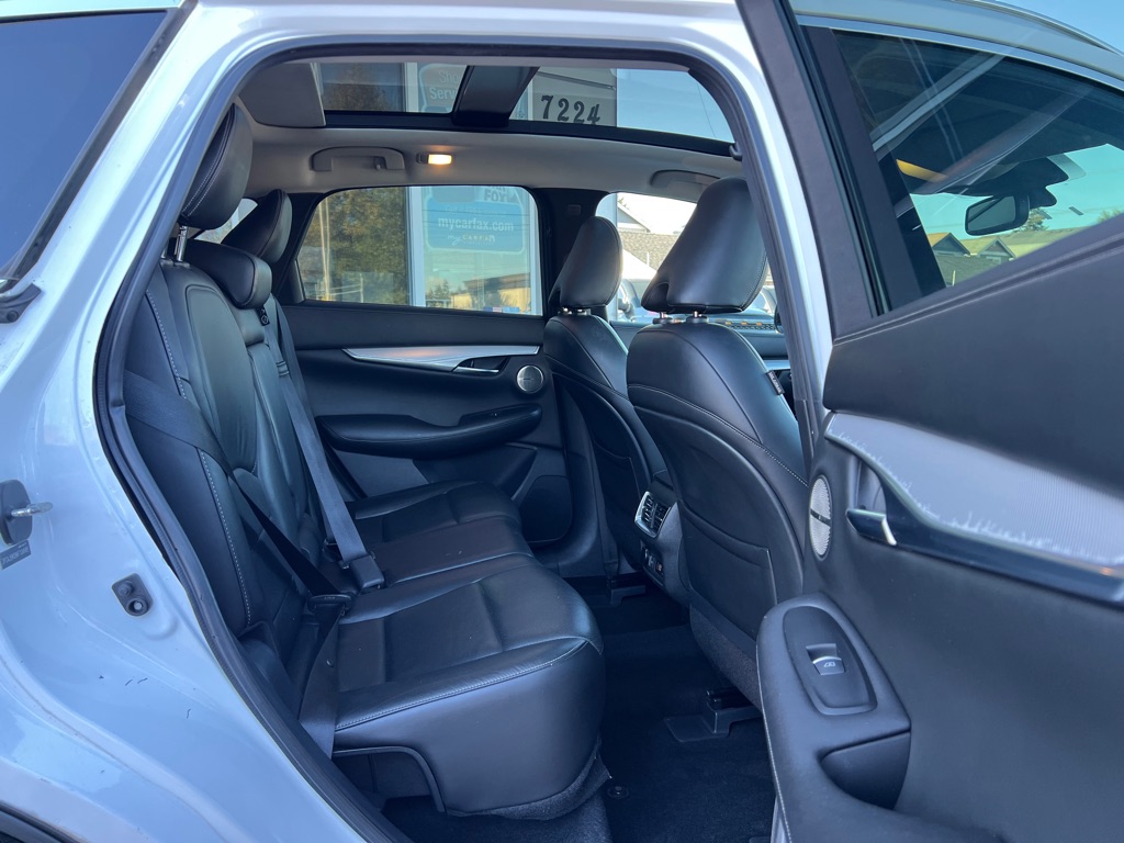 Photo 17 of this INFINITI QX50