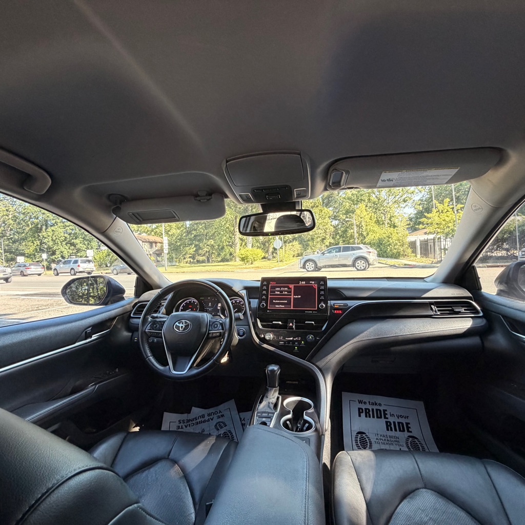 Photo 14 of this TOYOTA CAMRY