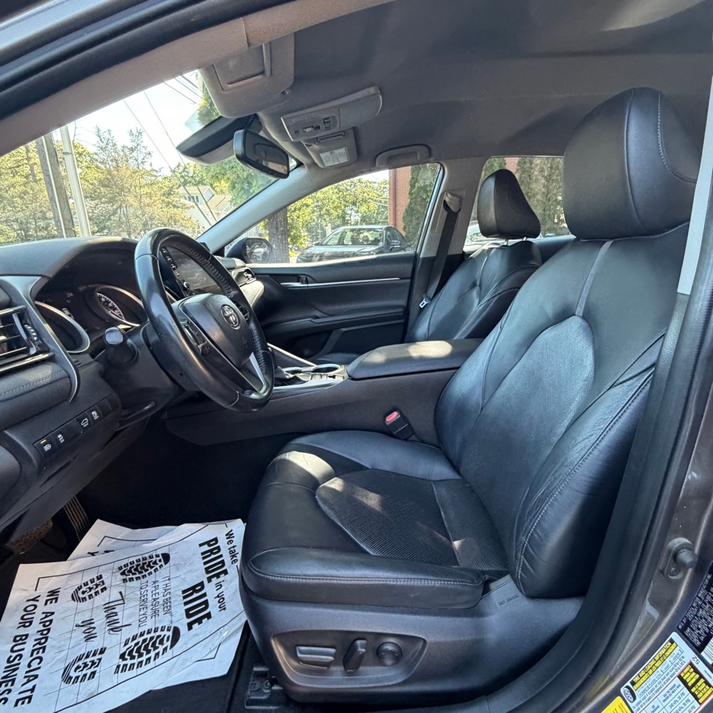 Photo 18 of this TOYOTA CAMRY