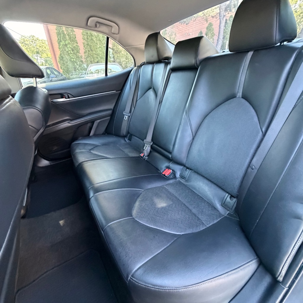 Photo 10 of this TOYOTA CAMRY