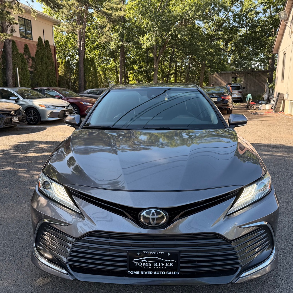 Photo 8 of this TOYOTA CAMRY