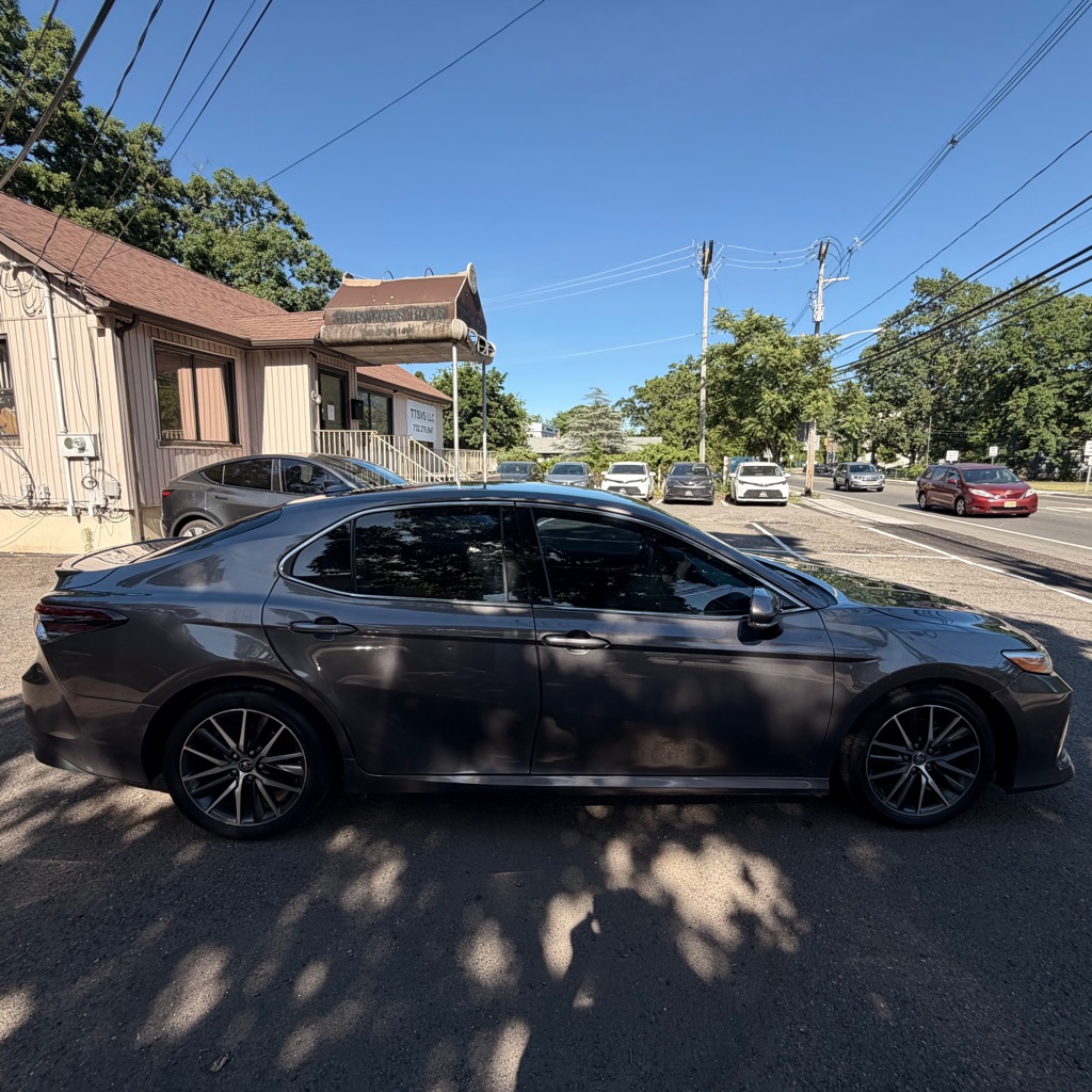 Photo 6 of this TOYOTA CAMRY