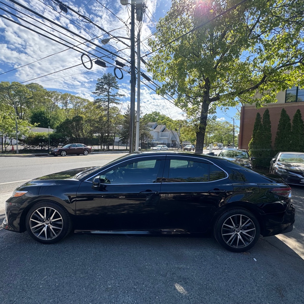 View vehicle photo 2