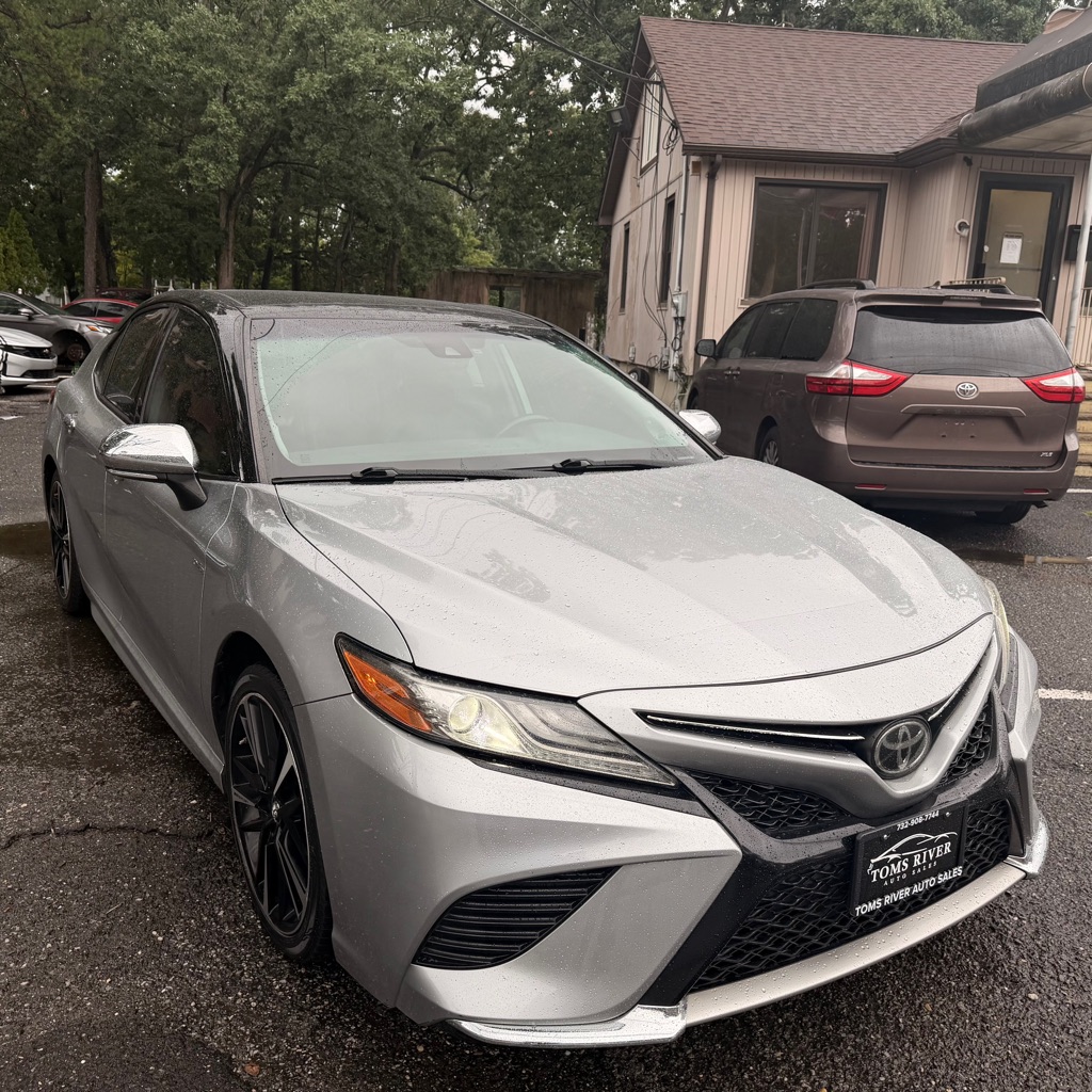 Photo 7 of this TOYOTA CAMRY