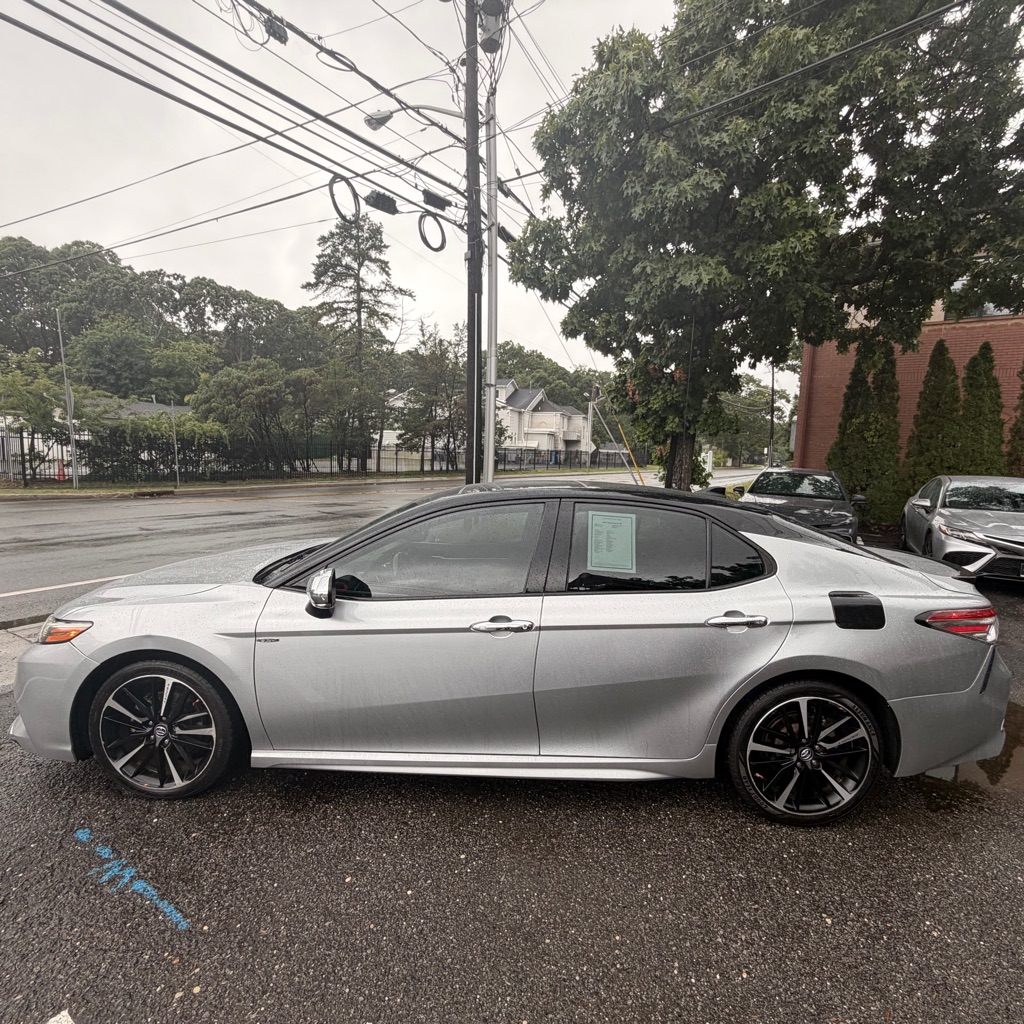 Photo 2 of this TOYOTA CAMRY