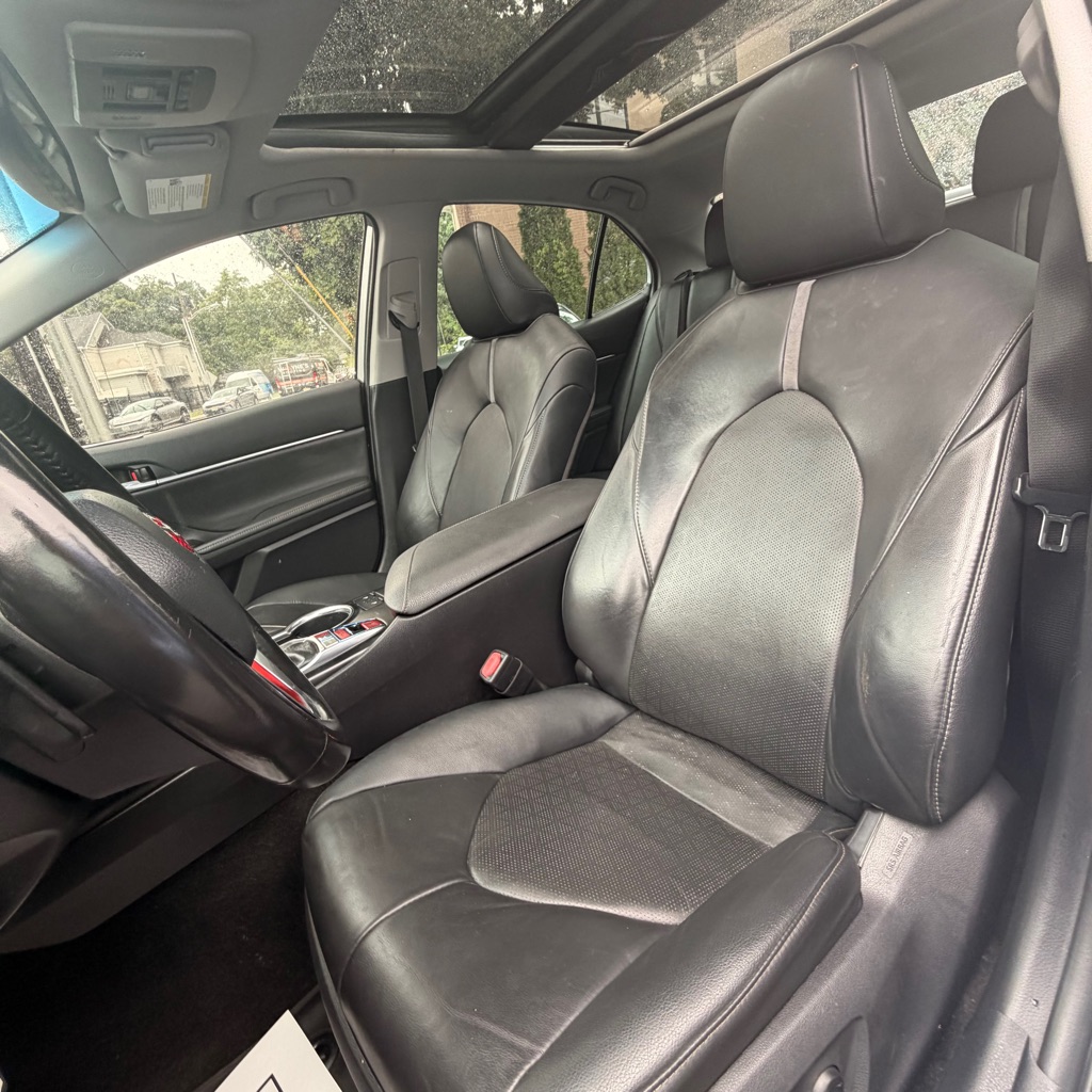 Photo 17 of this TOYOTA CAMRY