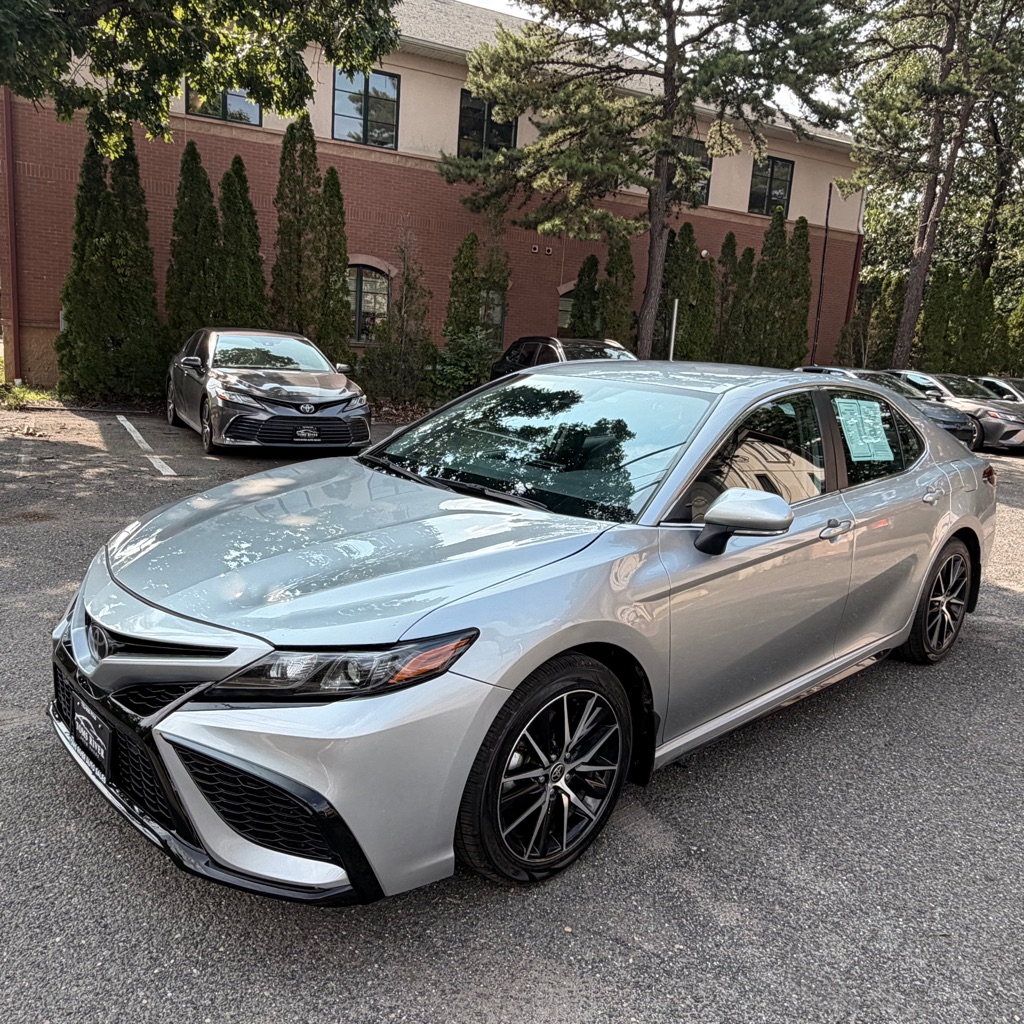 2024 TOYOTA CAMRY