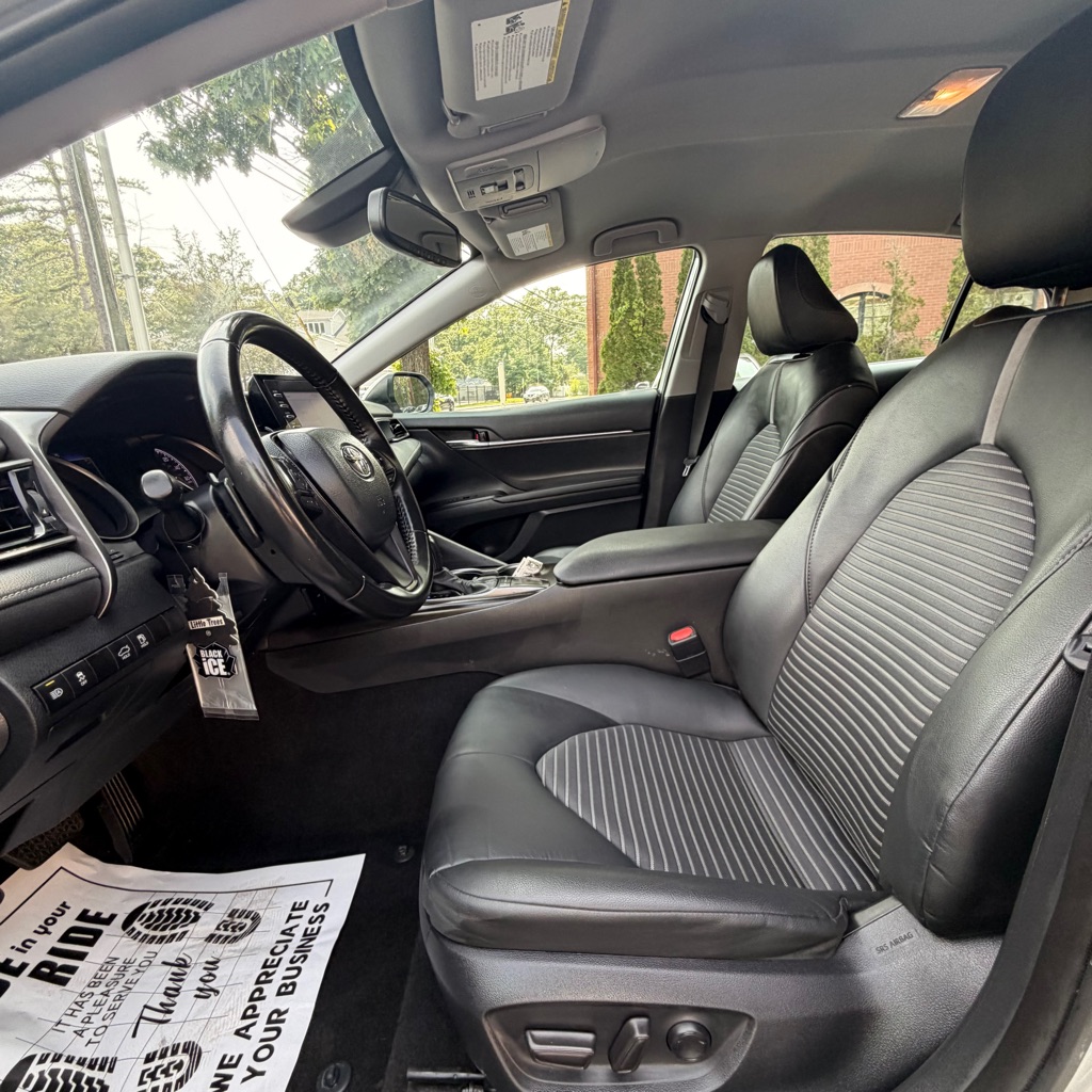 Photo 18 of this TOYOTA CAMRY