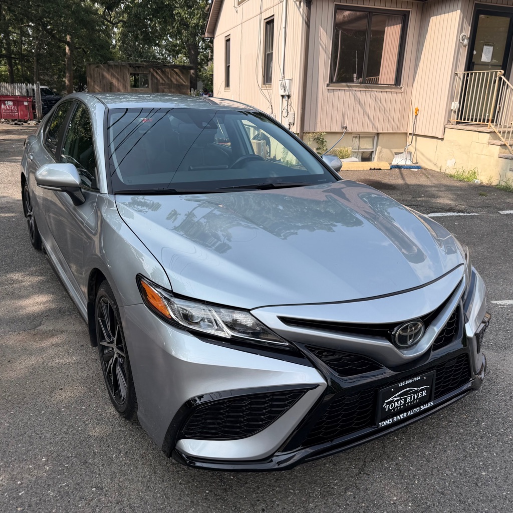 Photo 7 of this TOYOTA CAMRY