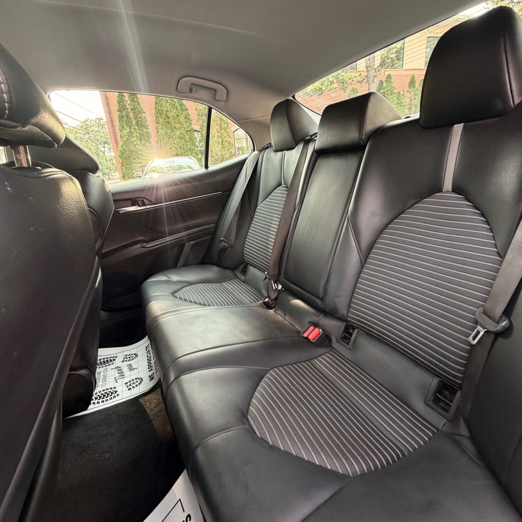 Photo 10 of this TOYOTA CAMRY