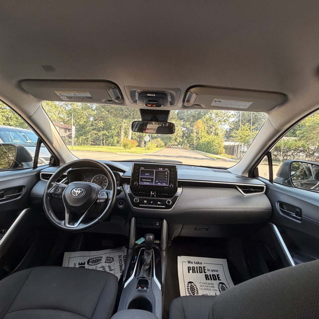 Photo 14 of this TOYOTA COROLLA CROSS