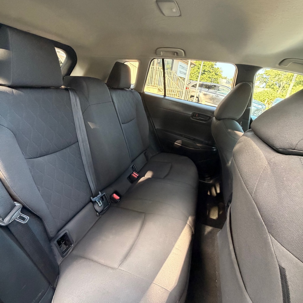 Photo 12 of this TOYOTA COROLLA CROSS