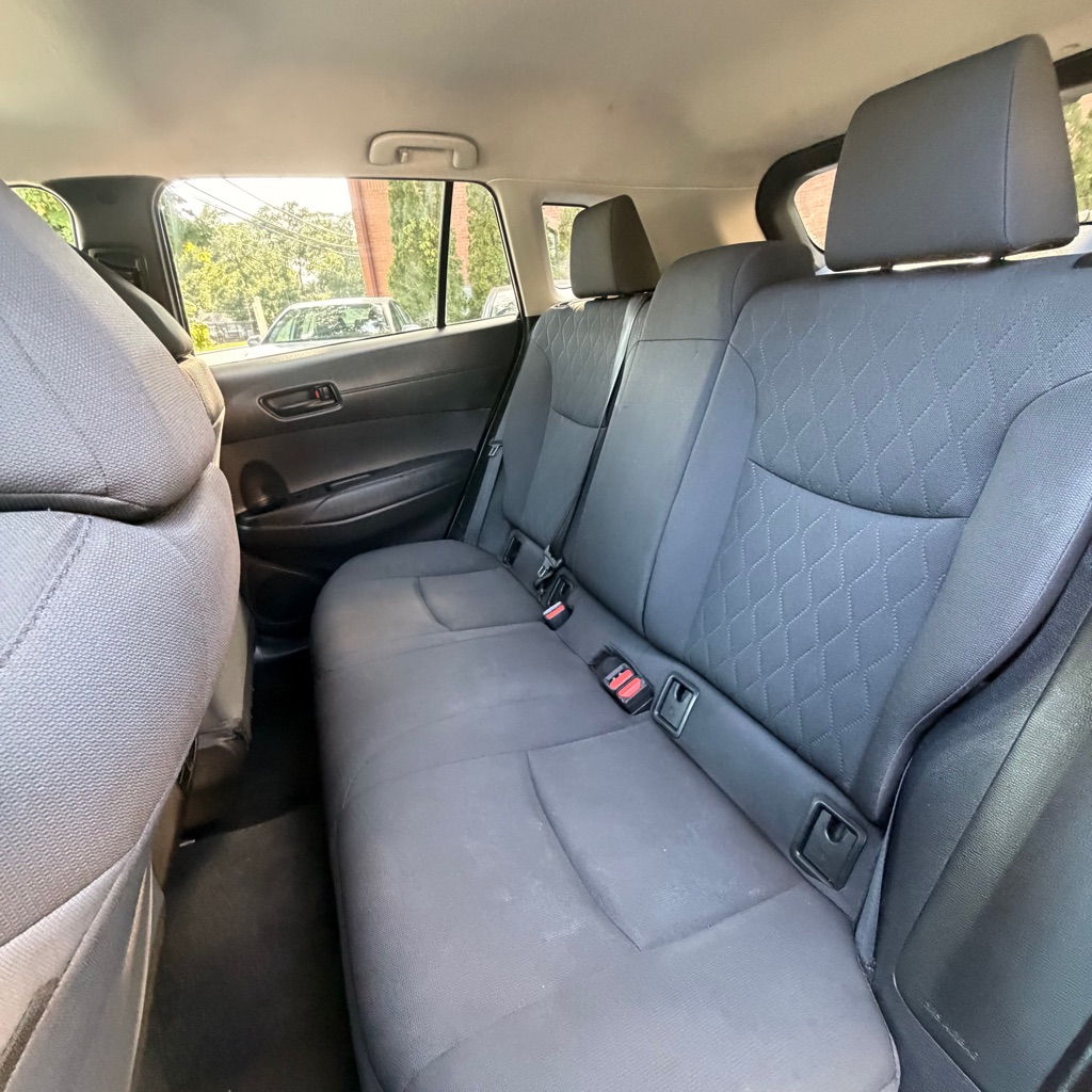Photo 10 of this TOYOTA COROLLA CROSS
