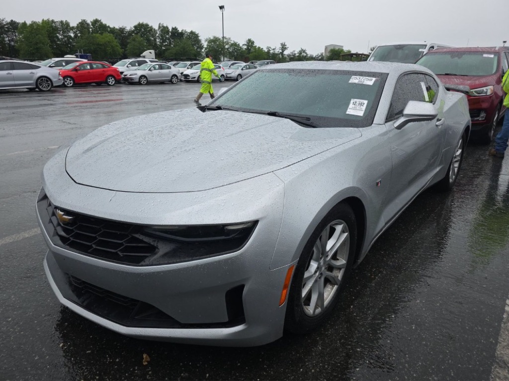 Photo 2 of this CHEVROLET CAMARO