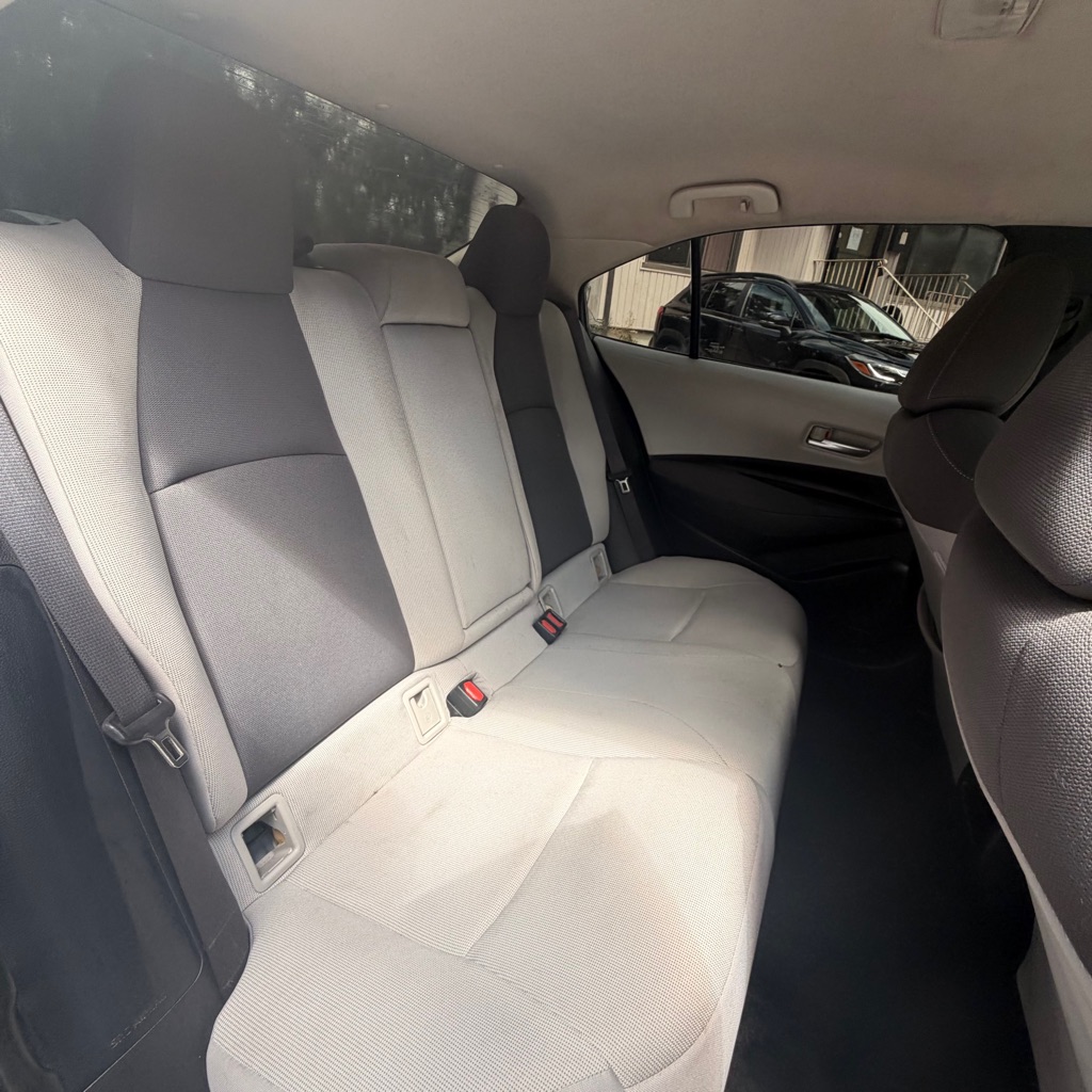 Photo 12 of this TOYOTA COROLLA