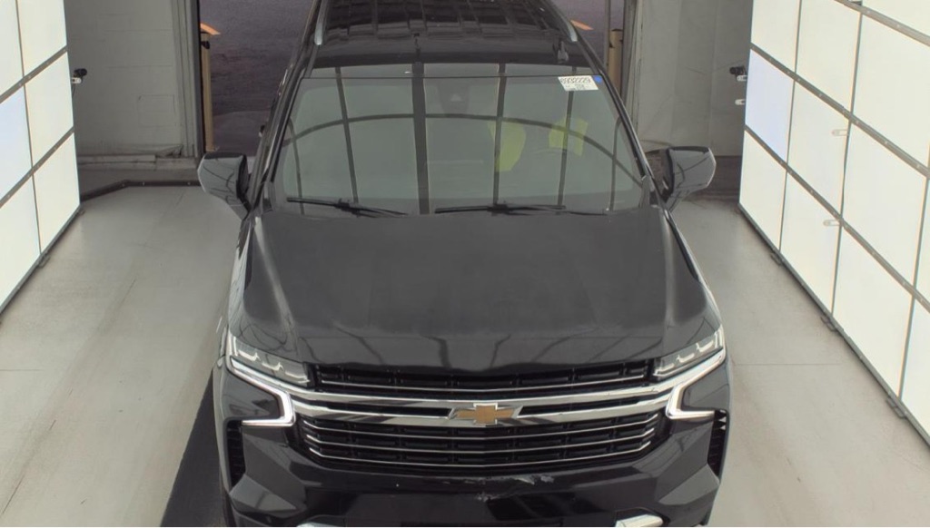 Photo 2 of this CHEVROLET SUBURBAN