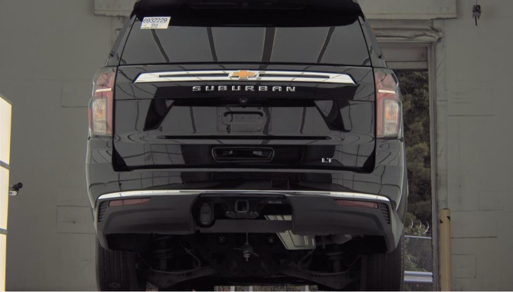 Photo 6 of this CHEVROLET SUBURBAN