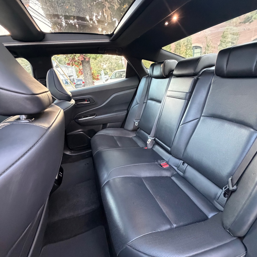 Photo 10 of this TOYOTA CROWN