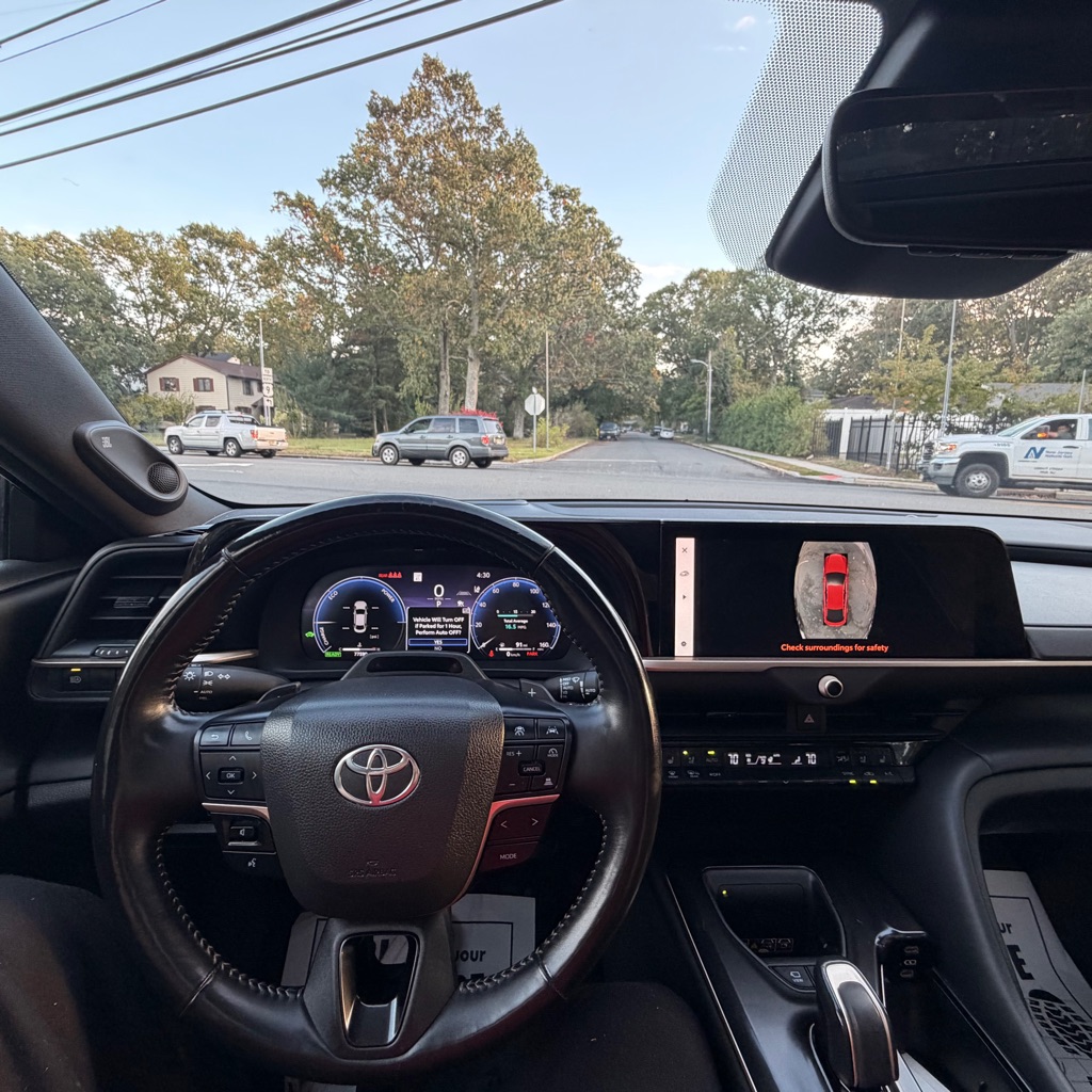 Photo 19 of this TOYOTA CROWN