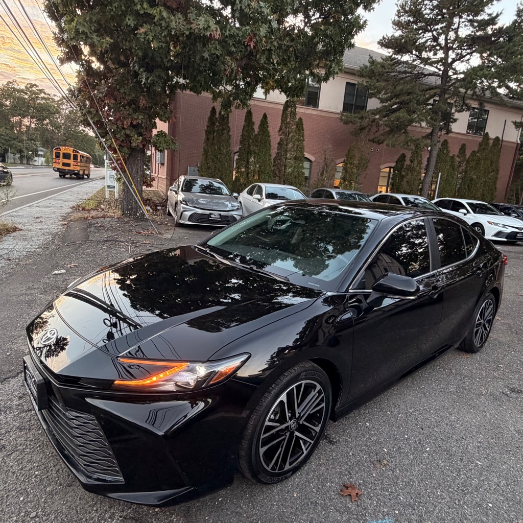 2025 TOYOTA CAMRY