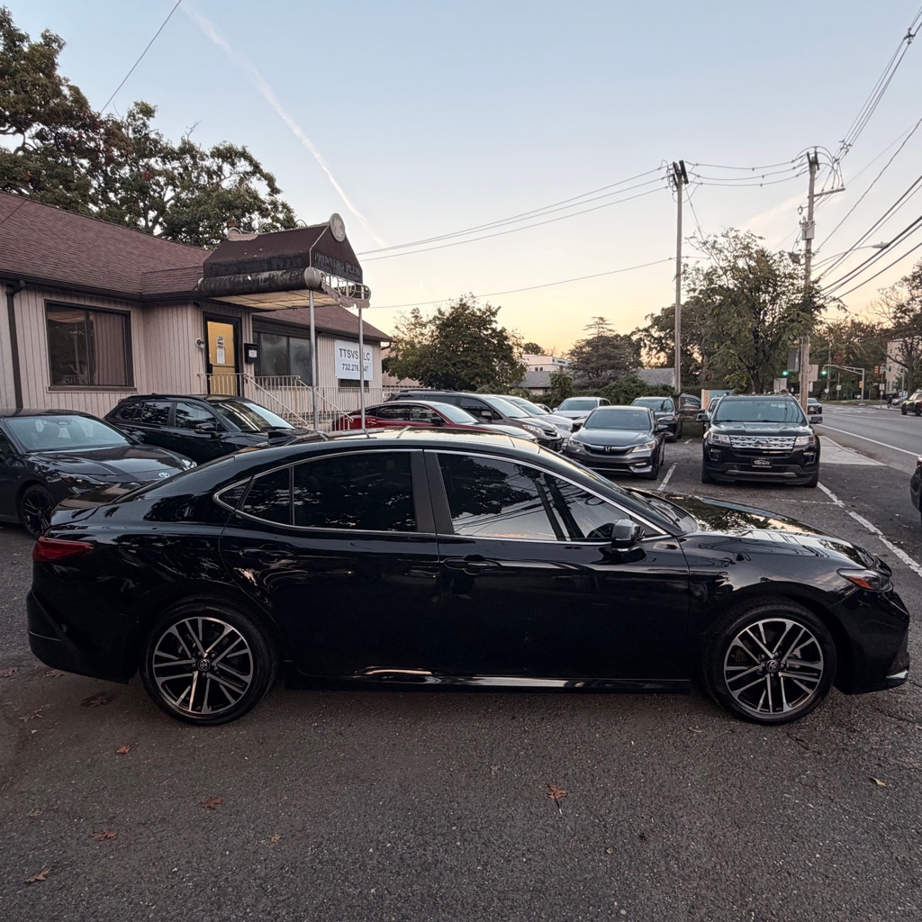 Photo 6 of this TOYOTA CAMRY
