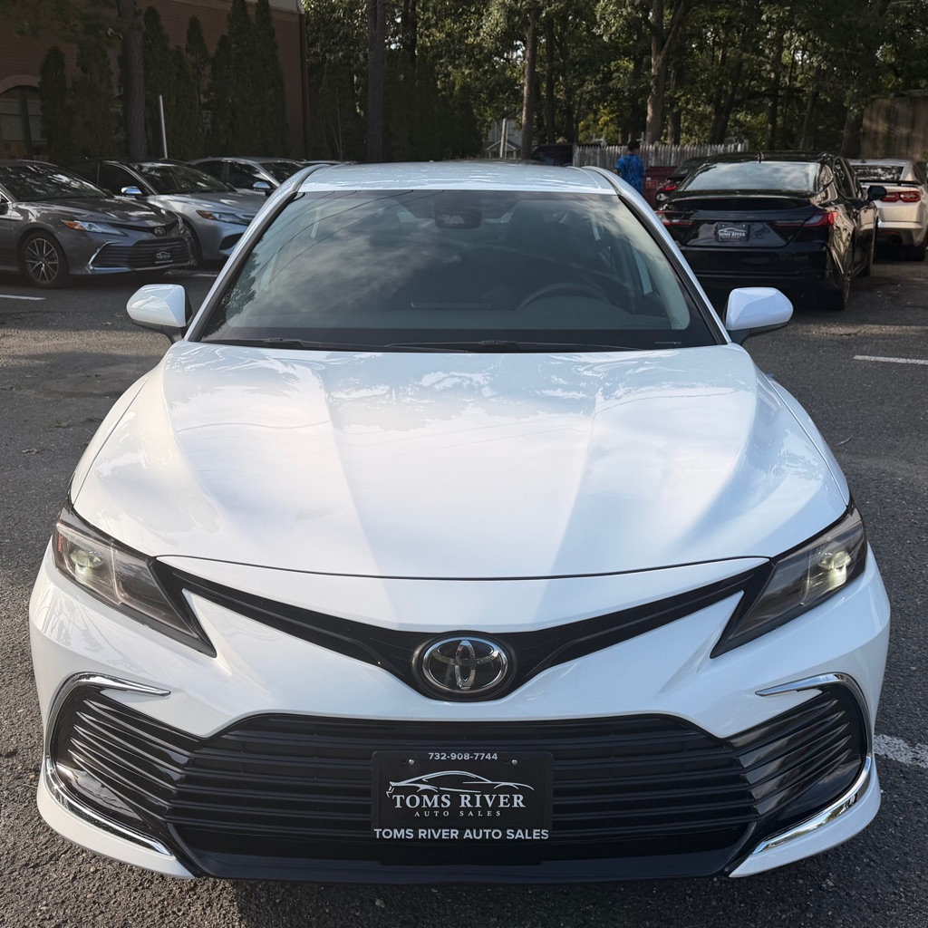 Photo 8 of this TOYOTA CAMRY