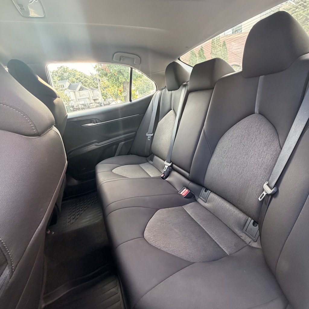 Photo 10 of this TOYOTA CAMRY