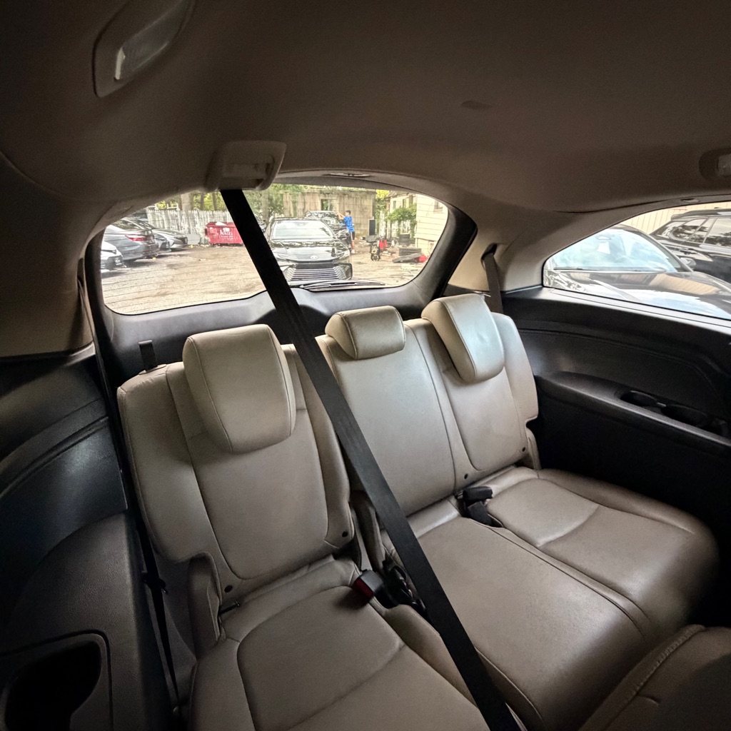 Photo 14 of this HONDA ODYSSEY