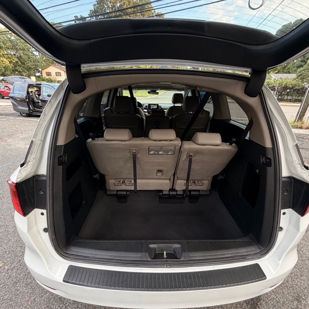 Photo 9 of this HONDA ODYSSEY