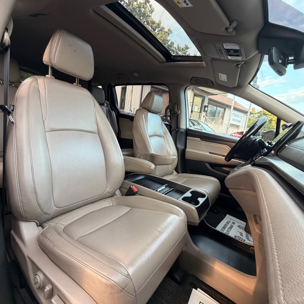 Photo 18 of this HONDA ODYSSEY