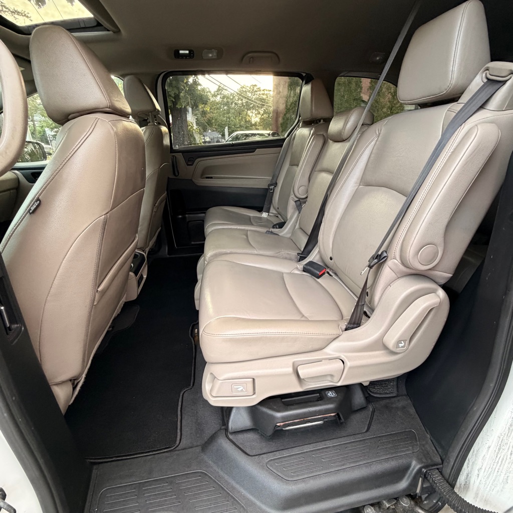 Photo 13 of this HONDA ODYSSEY