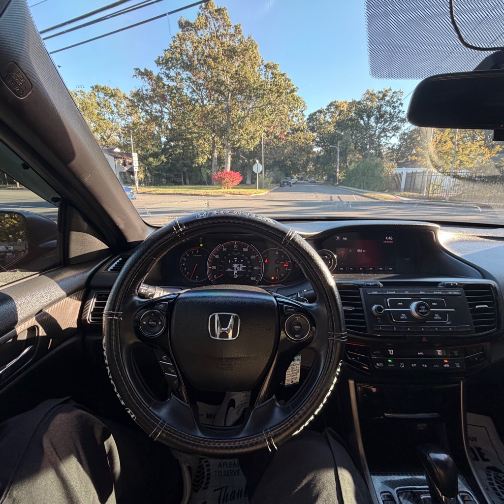 Photo 19 of this HONDA ACCORD