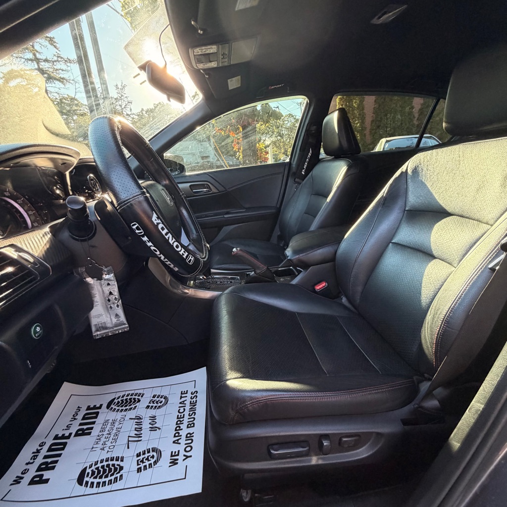 Photo 18 of this HONDA ACCORD