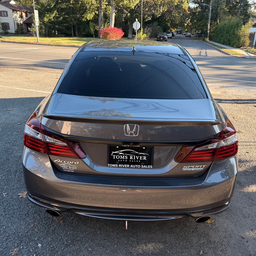 Photo 4 of this HONDA ACCORD