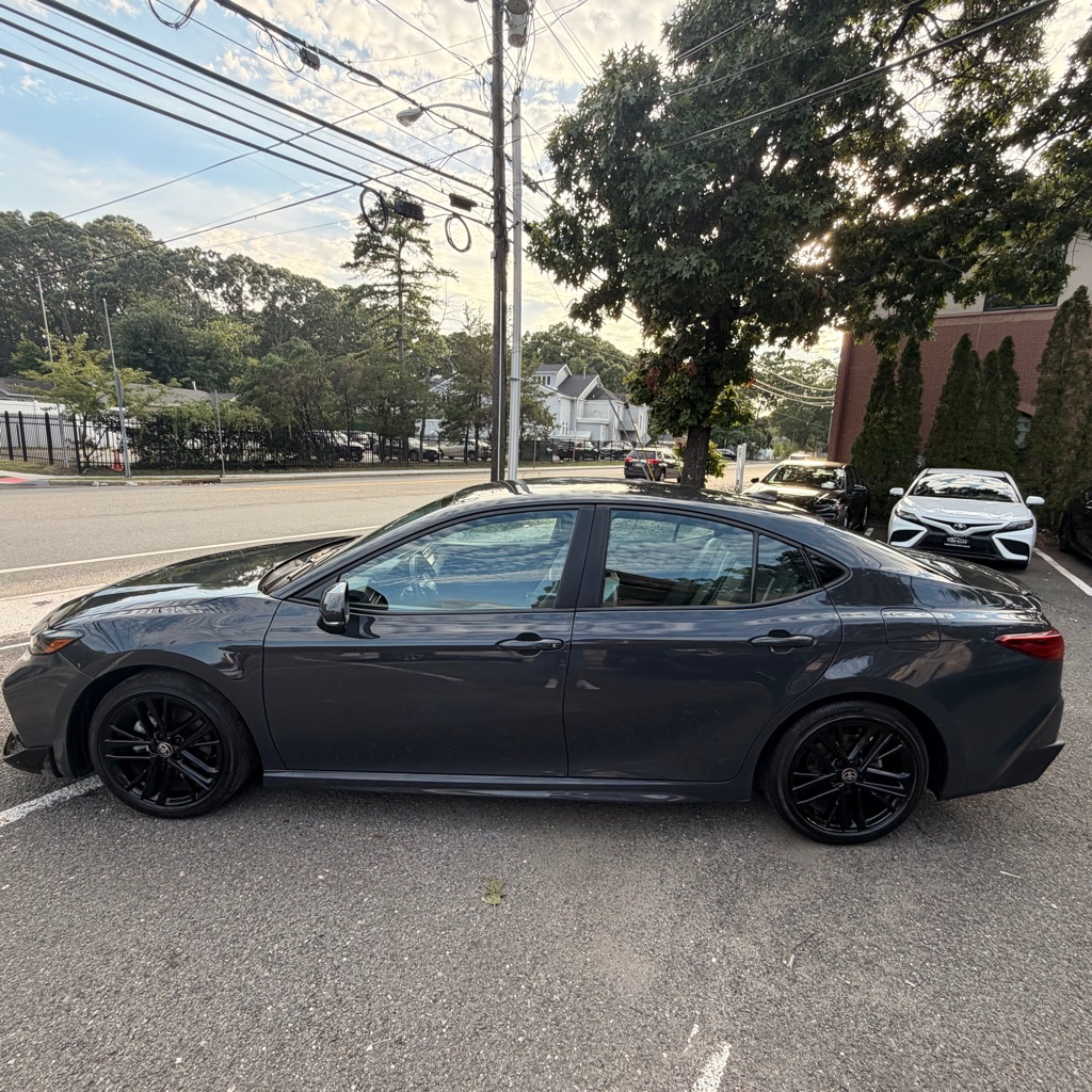 Photo 2 of this TOYOTA CAMRY
