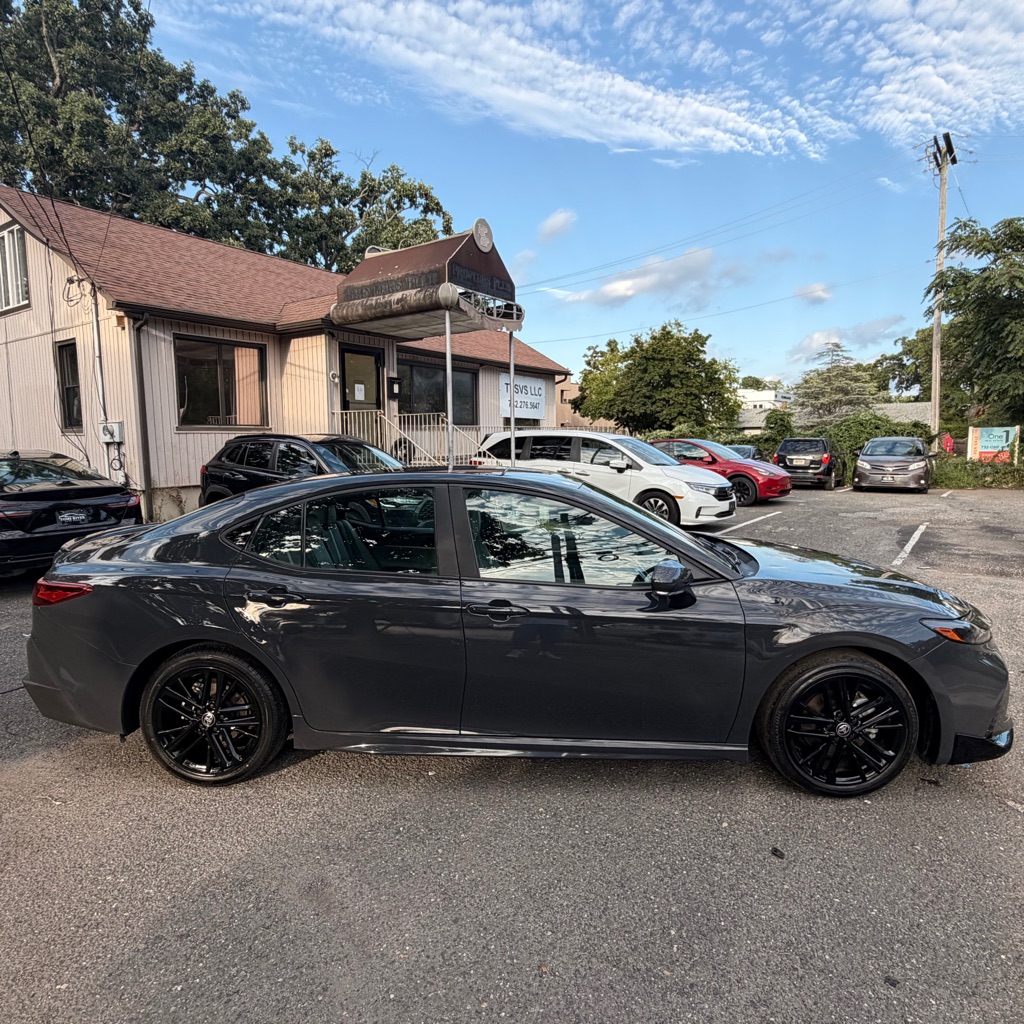 Photo 6 of this TOYOTA CAMRY