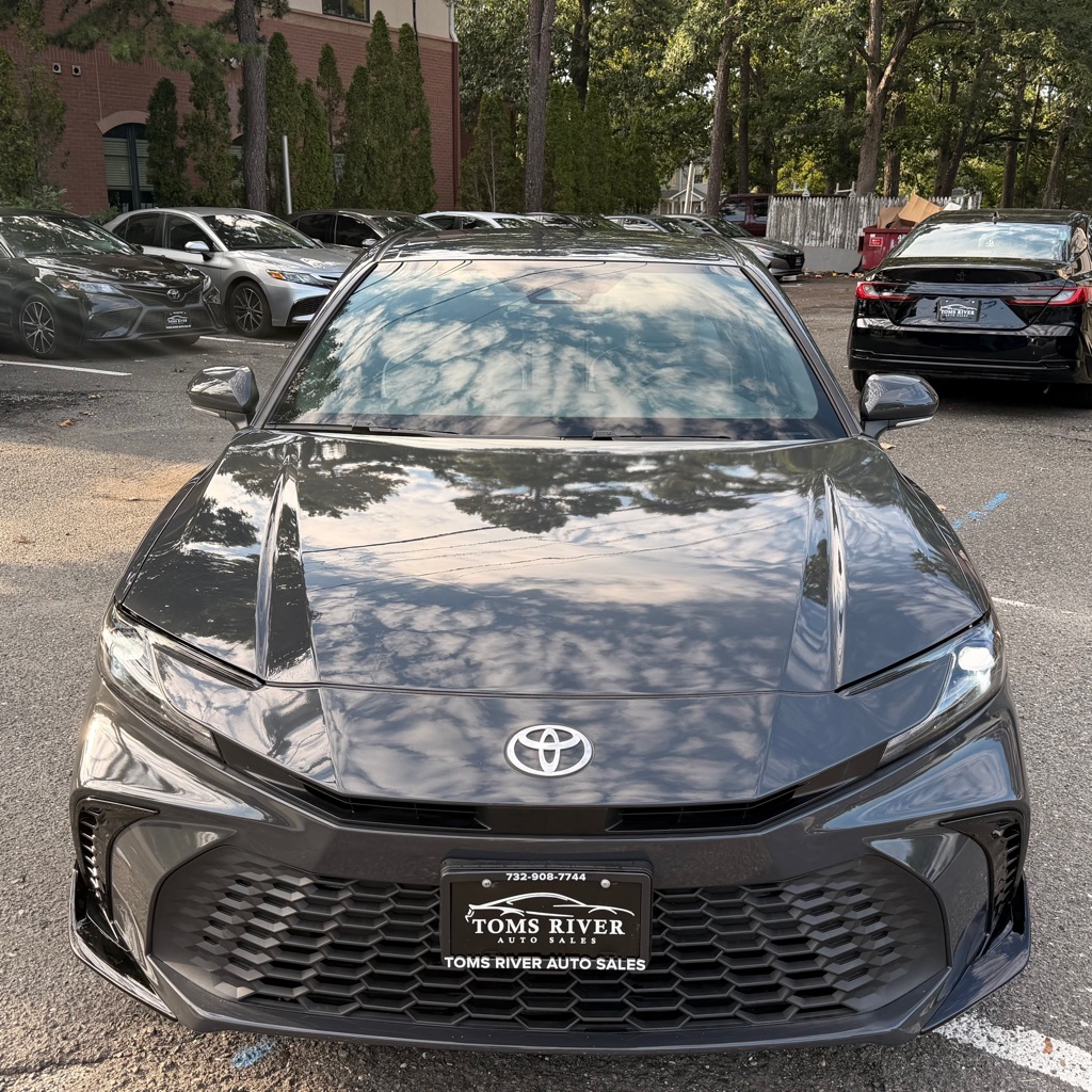 Photo 8 of this TOYOTA CAMRY