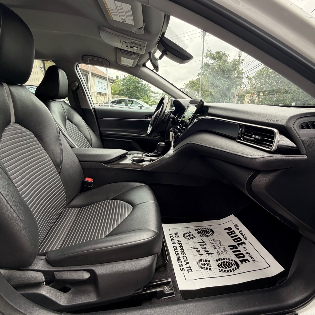 Photo 16 of this TOYOTA CAMRY