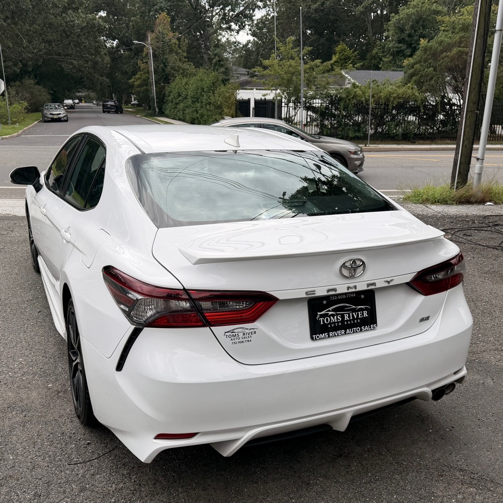 Photo 3 of this TOYOTA CAMRY