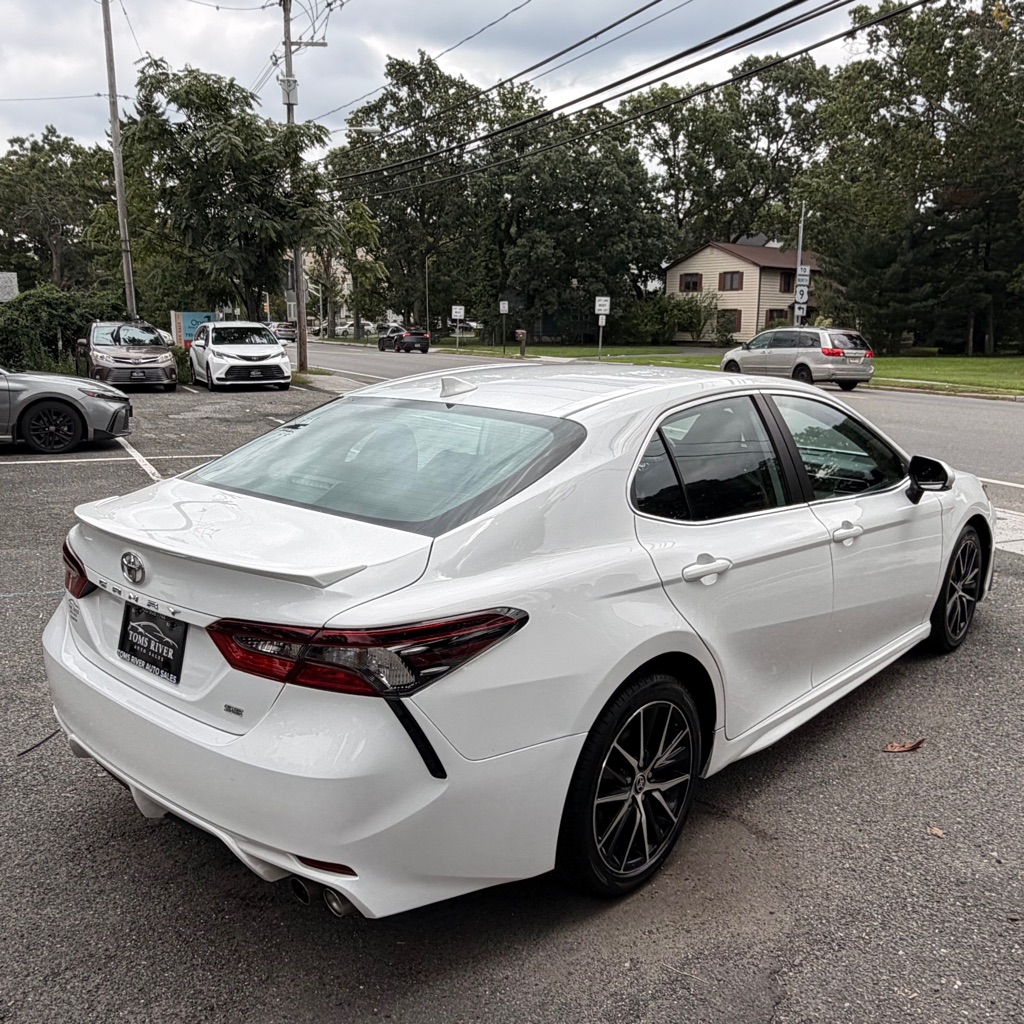 Photo 5 of this TOYOTA CAMRY