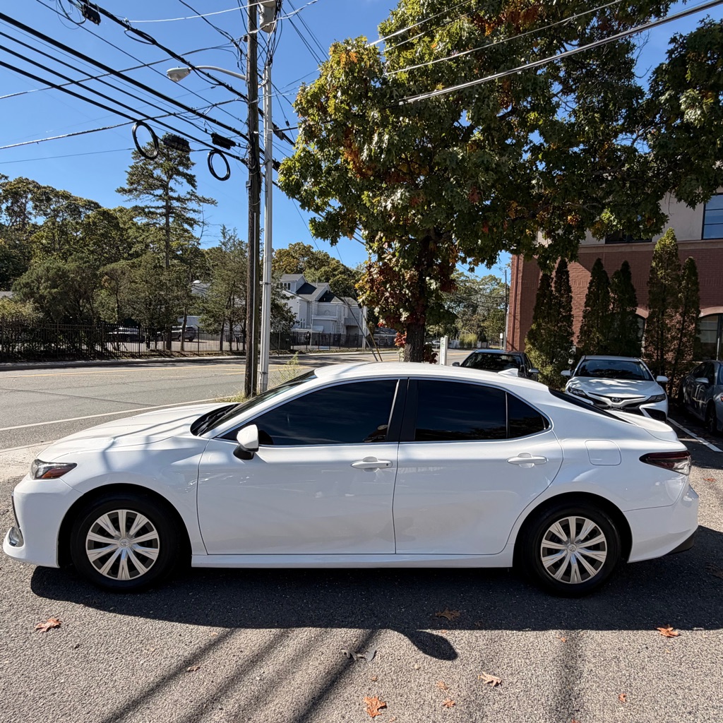 Photo 2 of this TOYOTA CAMRY