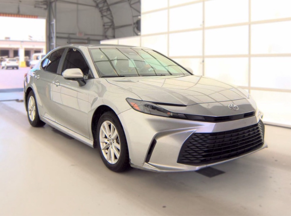 Photo 2 of this TOYOTA CAMRY