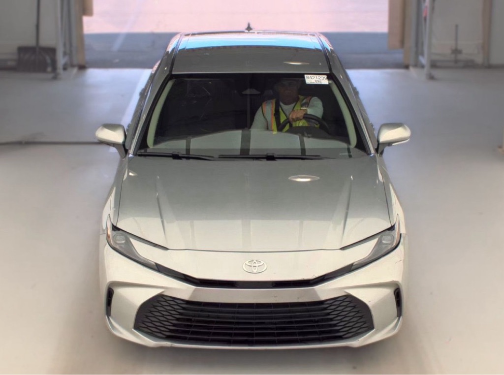2025 TOYOTA CAMRY