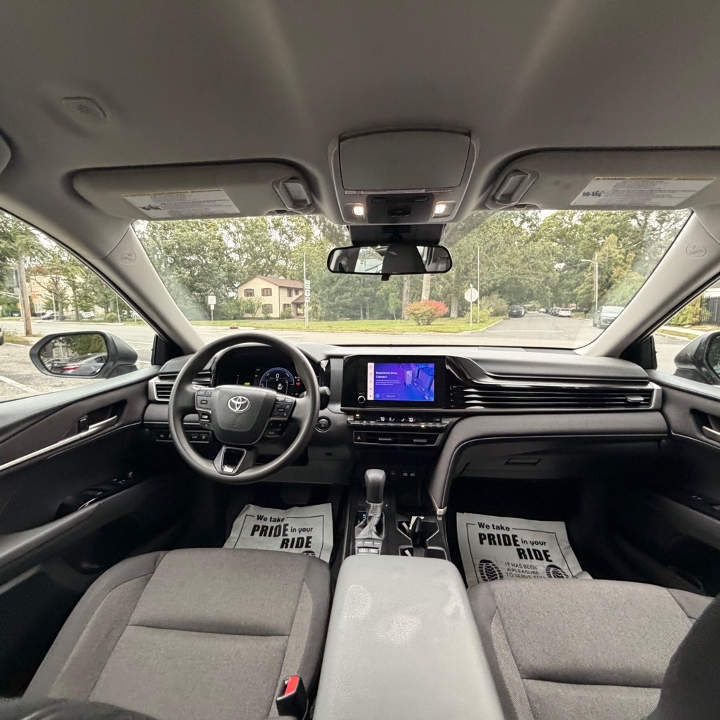 Photo 13 of this TOYOTA CAMRY