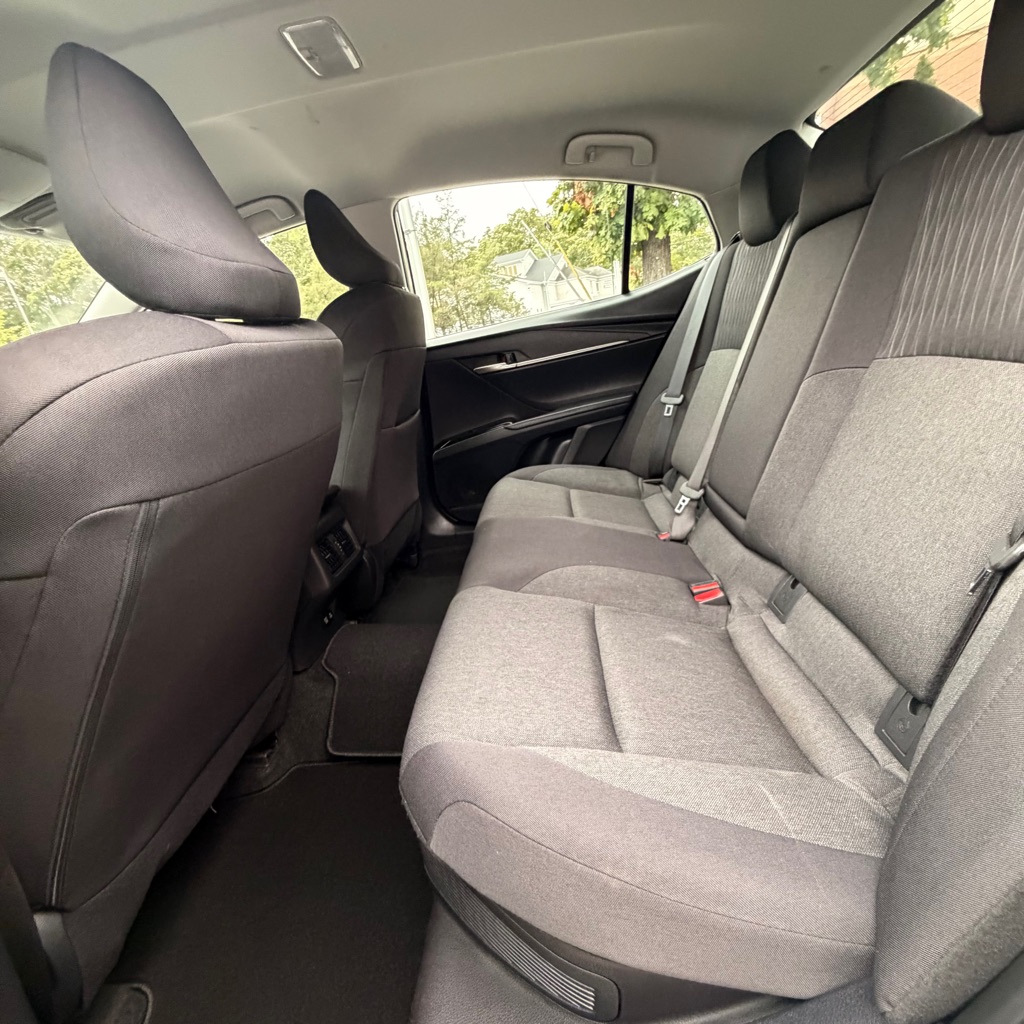 Photo 10 of this TOYOTA CAMRY